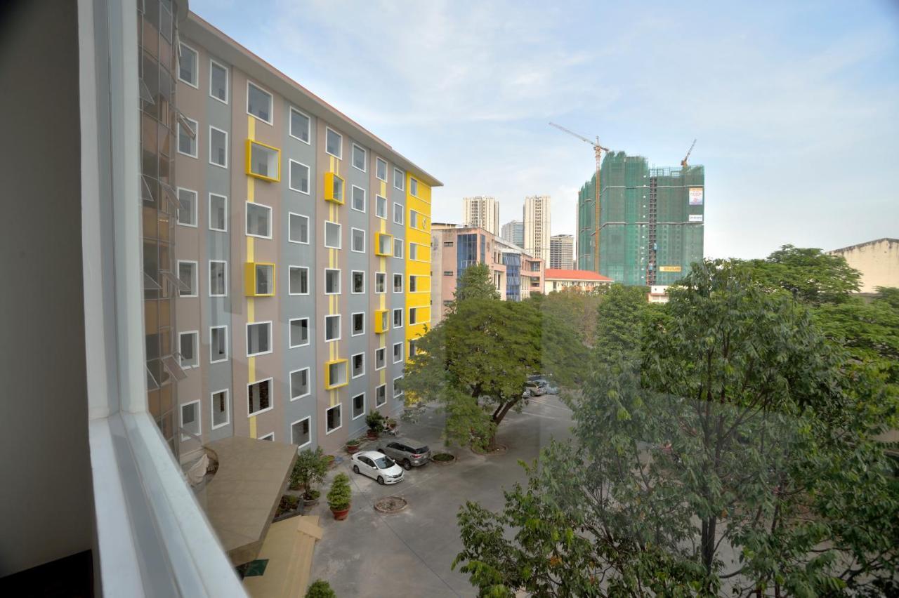Pandora Saigon Hotel Ho Chi Minh City Exterior photo